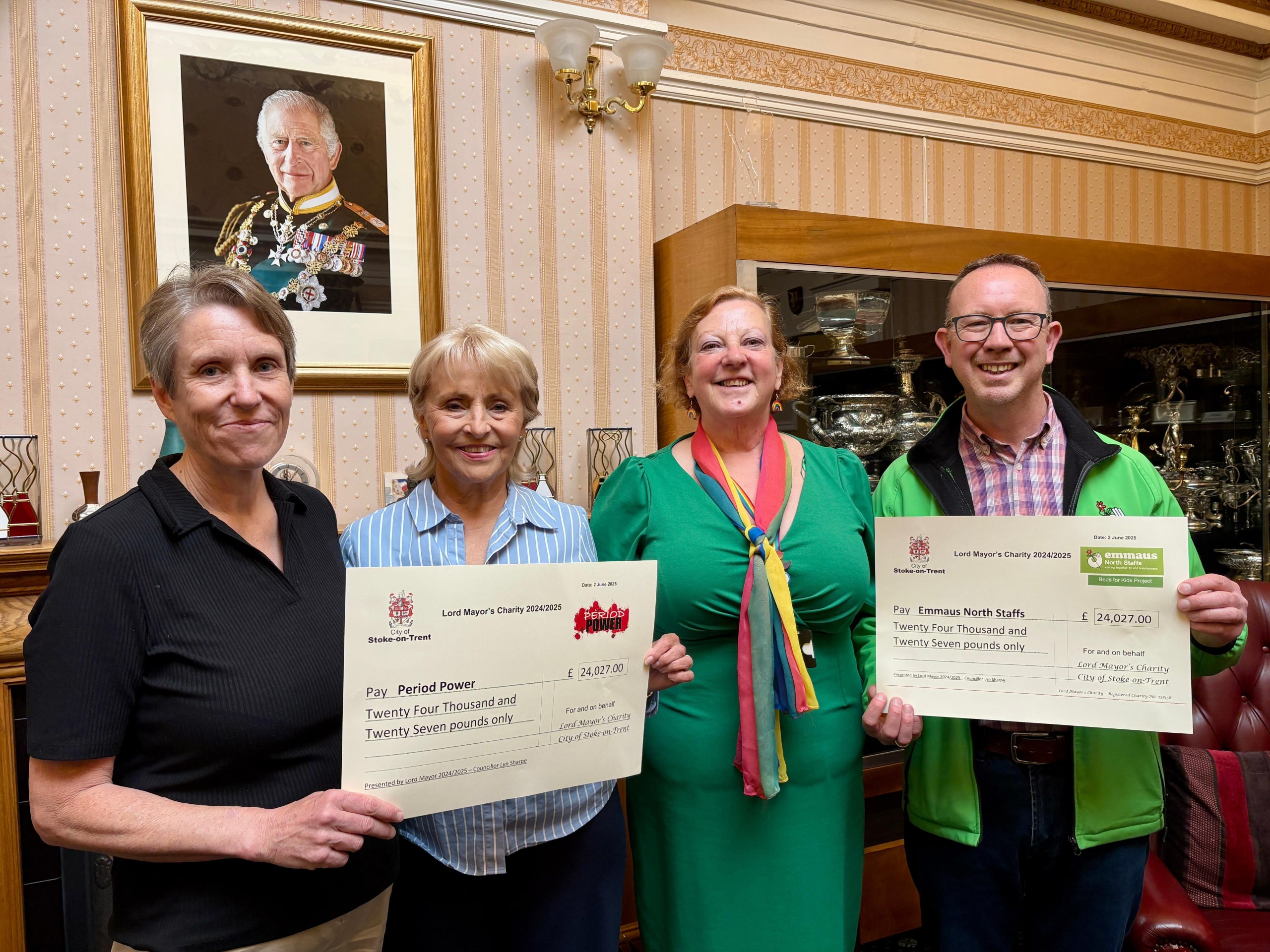 Cllr-Lyn-Sharpe-centre-with-charity-period-power-and-John-Webbe-of-Emmaus-North-Staffs