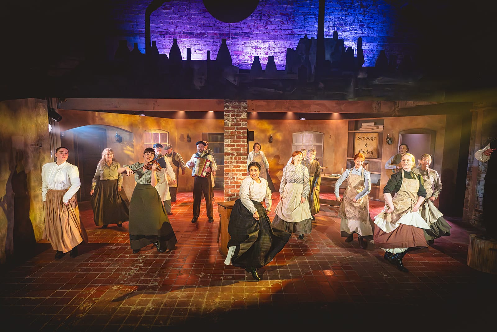 A-Christmas-Carol-Claybody-Tehatre